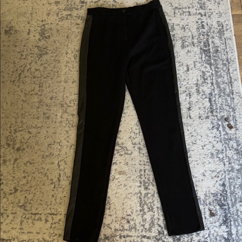 Stretchy legging/pants with faux leather trim